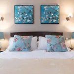 & Maria Manuela Hotel 4*