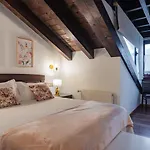 & Maria Manuela