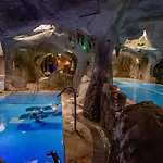 Hotel & Maria Manuela