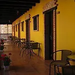 Hotel & Maria Manuela