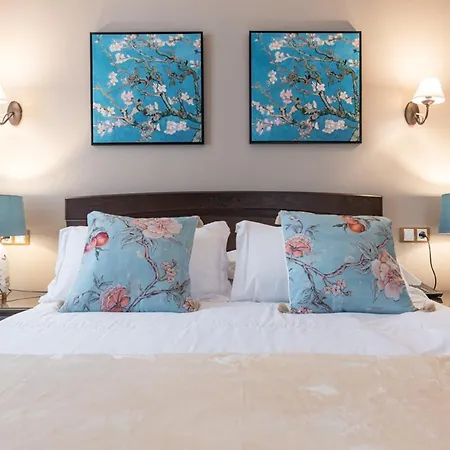 玛丽亚·曼努埃拉酒店暨spa 酒店 4*