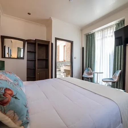 & Maria Manuela Hotel 4*
