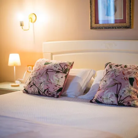 & Maria Manuela Hotel 4*