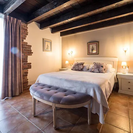 & Maria Manuela Hotel