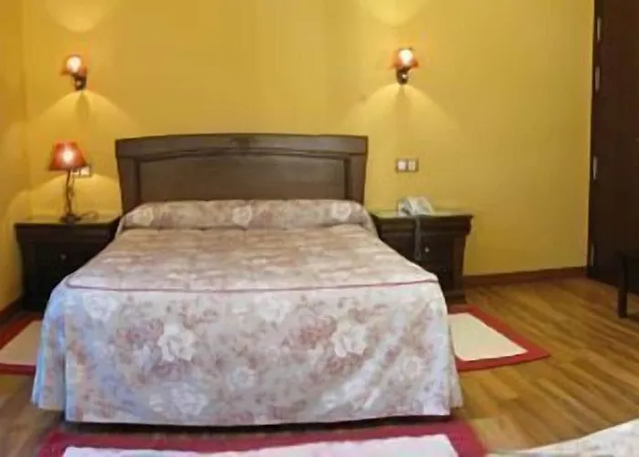 & Maria Manuela 4* Onís