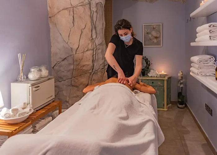 & Maria Manuela 4* Onís