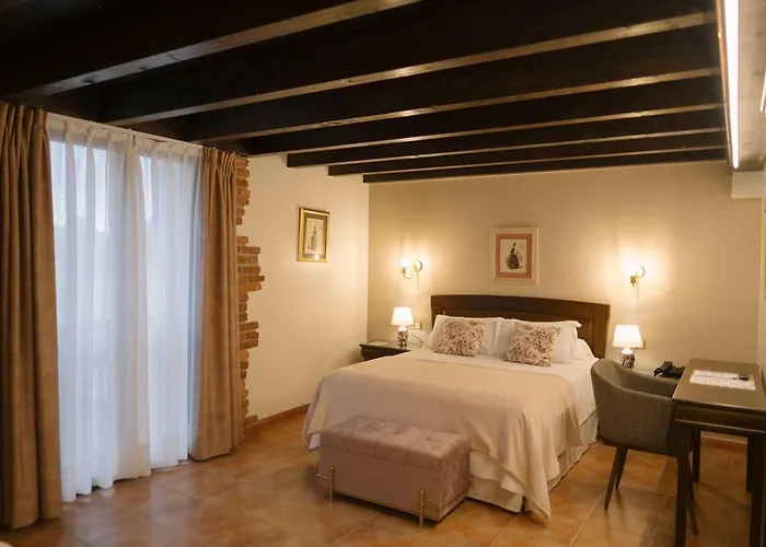 & Maria Manuela Hotel Onís