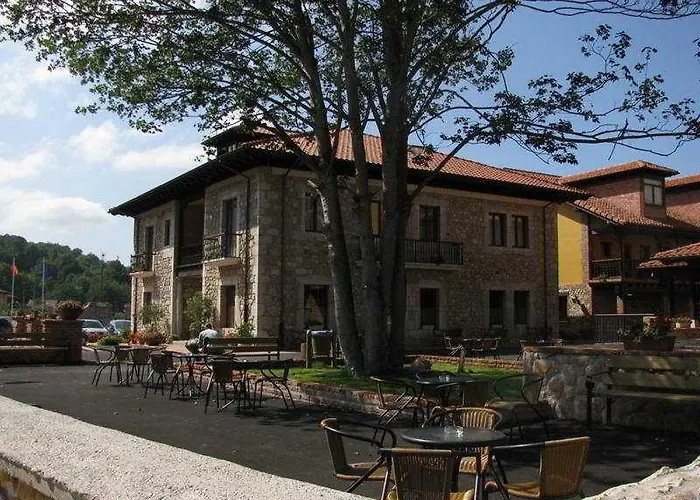 Hotel & Maria Manuela